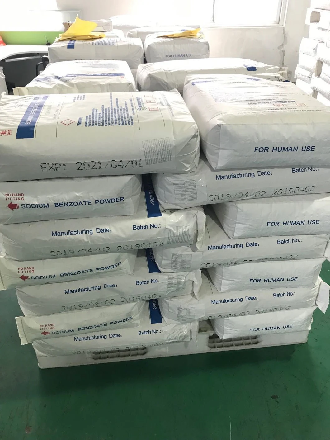 Research Chemical/Sodium Benzoate Powder Preservatives CAS 532-32-1 Food Grade